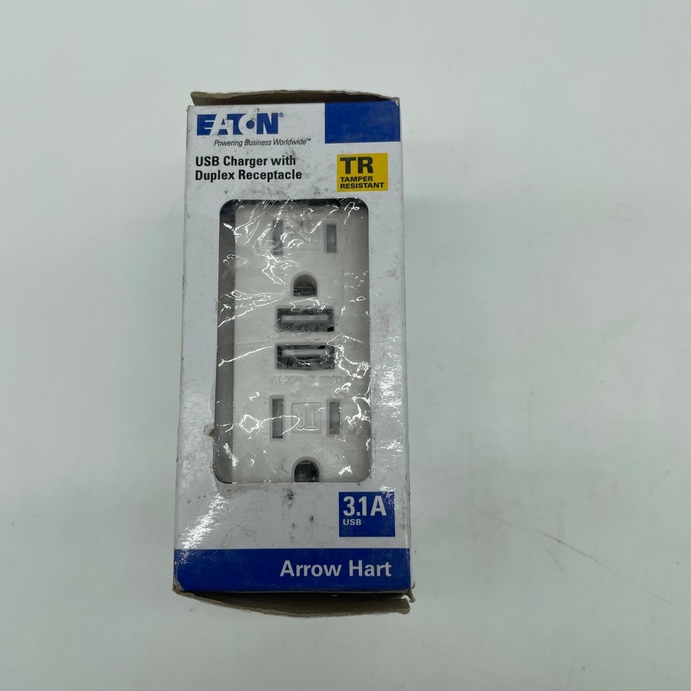 Eaton White Tamper Resistant 15A Outlet Receptacle 3.1A USB Charger TR7755W